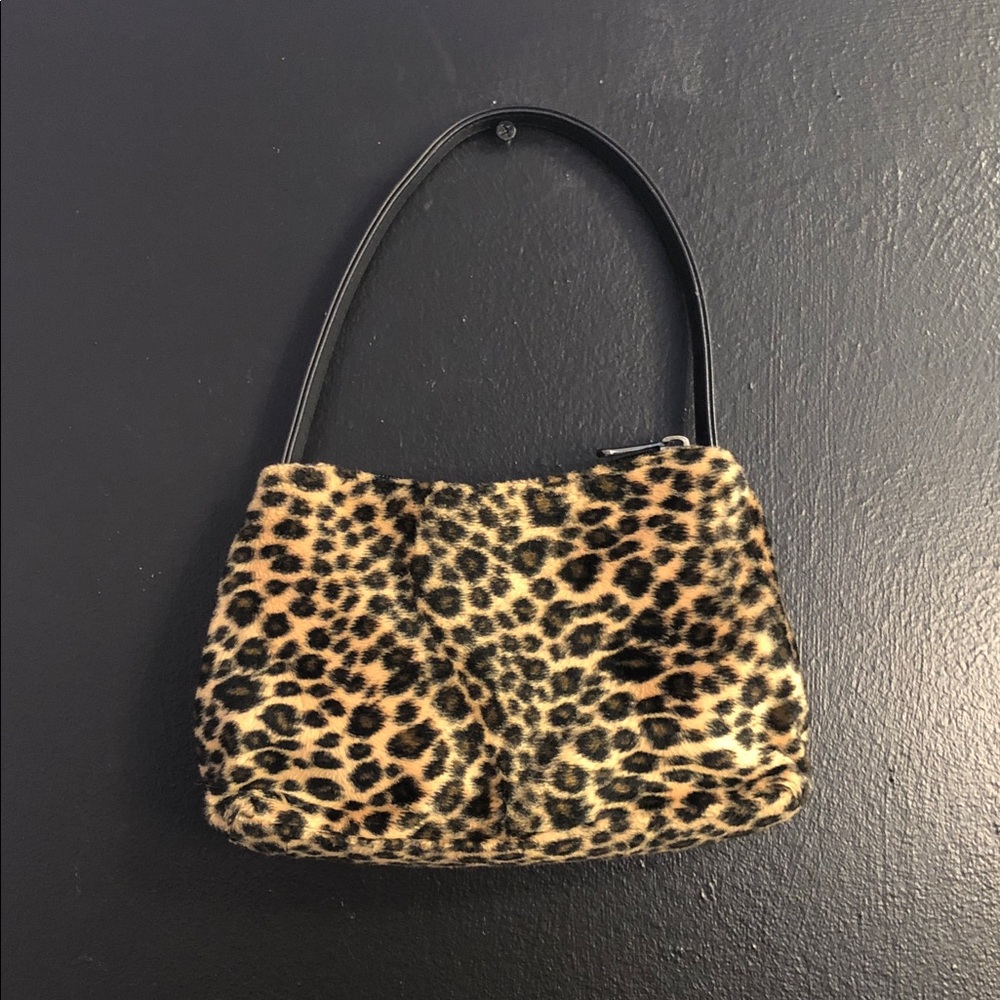 EXPRESS Leopard Print Faux Fur Shoulder Bag - Black Strap